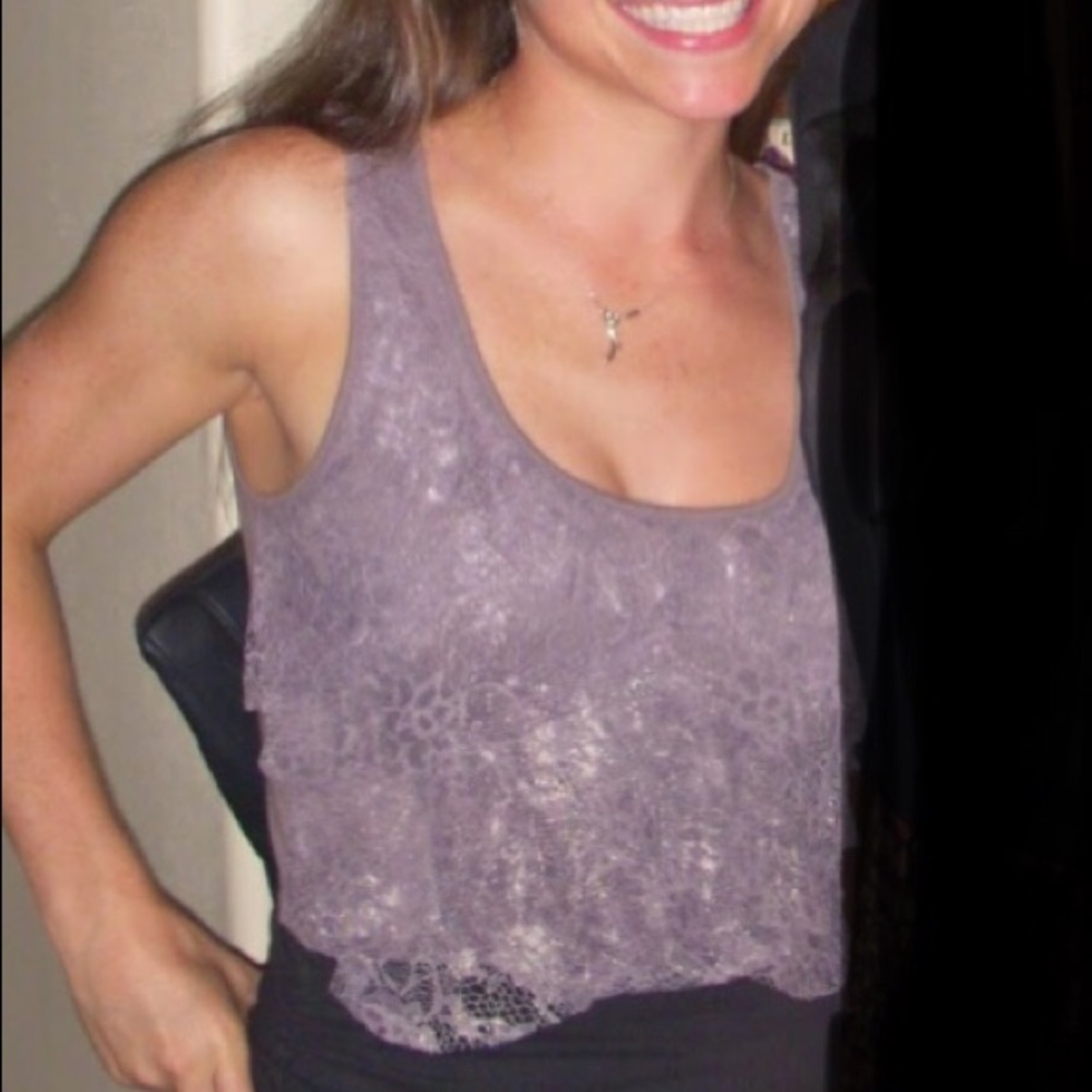 EUC Express lace ruffle tank top! 💞